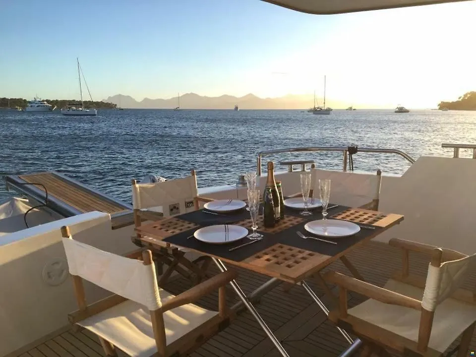 Yacht Exceptionnel - Vieux Port De Cannes - 3 Chbr / 2 Sdb فرنسا