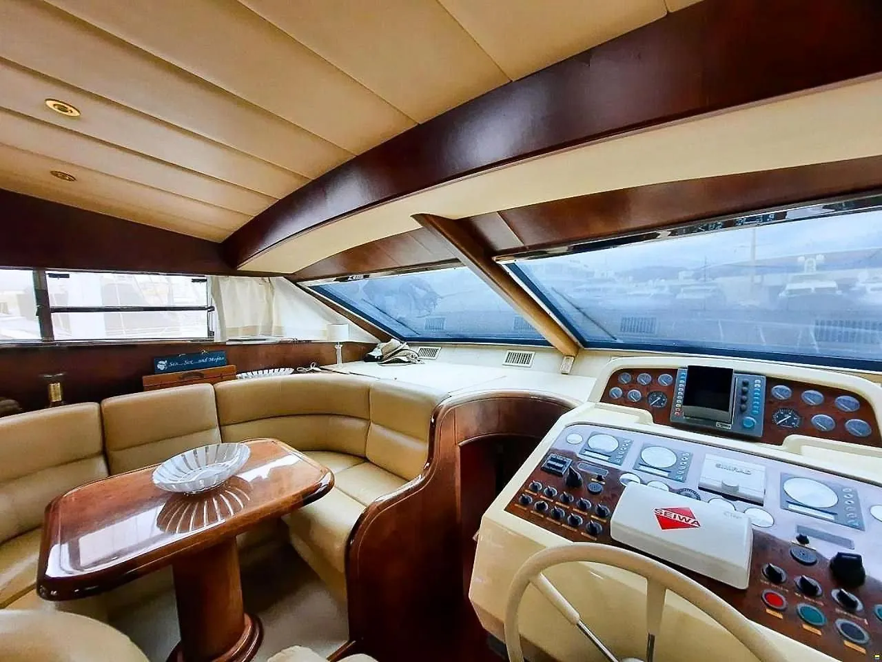Botel Yacht Exceptionnel - Vieux Port De Cannes - 3 Chbr / 2 Sdb